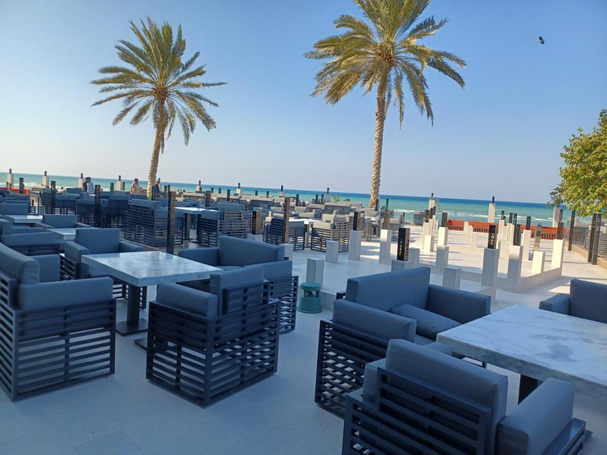 Al Qurum 3*